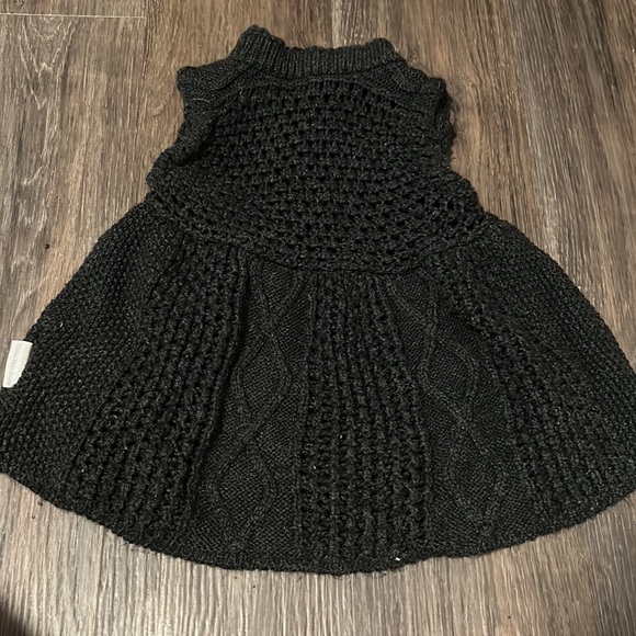 4/$20 Girls Knit Calvin Klein Sweater Vest Sz 2 - Picture 3 of 3